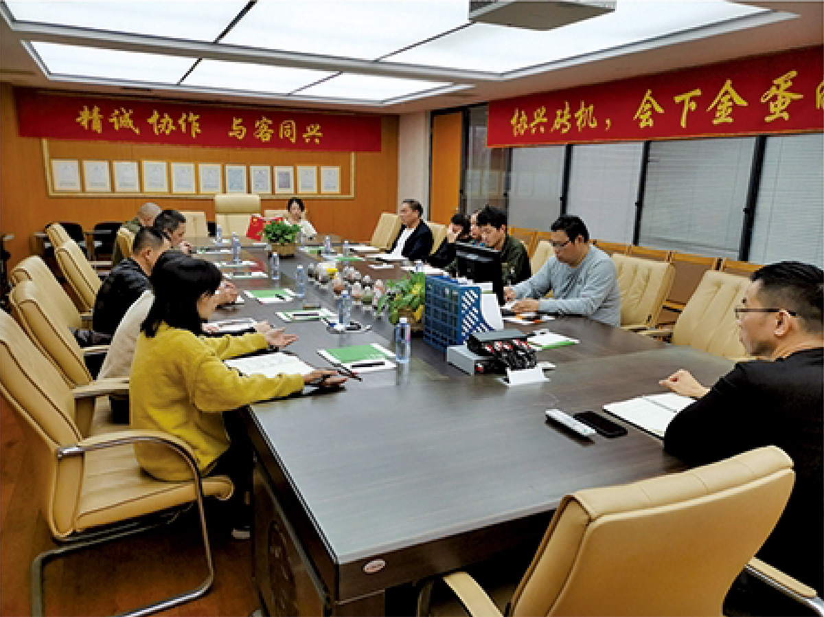 協興機械追求(qiu)更好和更優秀(xiù)