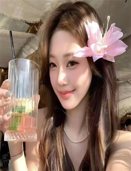 人物深度分析：《卧底超模》中的角色关系的细腻刻画与情感表达 理解角色的文化意义