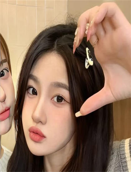 《无所畏惧的女孩》与当代文化：的情感表达与人性探索 揭示电影的文化价值与意义